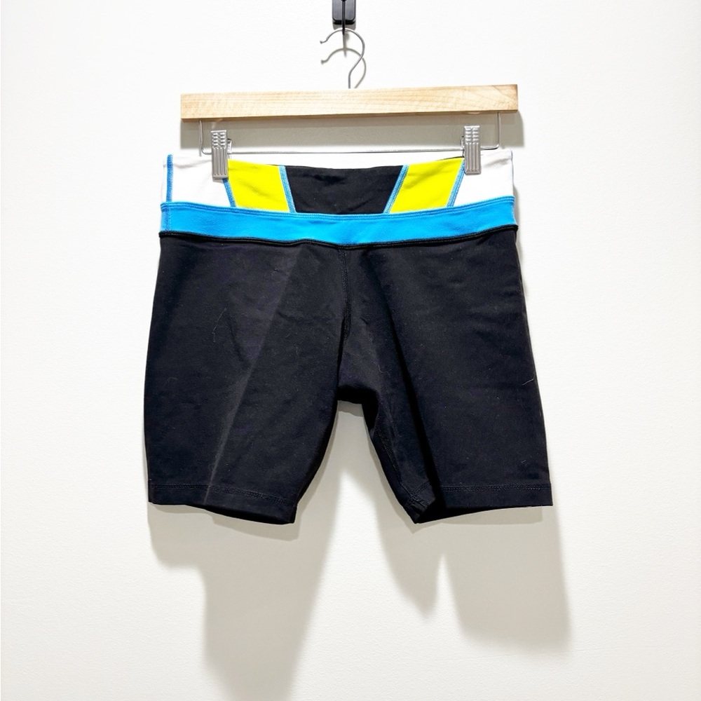 lululemon athletica Reversible WunderUnder Fitted Athletic Shorts Black